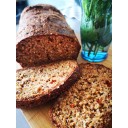 Recepte: Gardā, veselīgā kefīra maize ar ceļtekas pulveri (psyllium) un tomātu pārslām